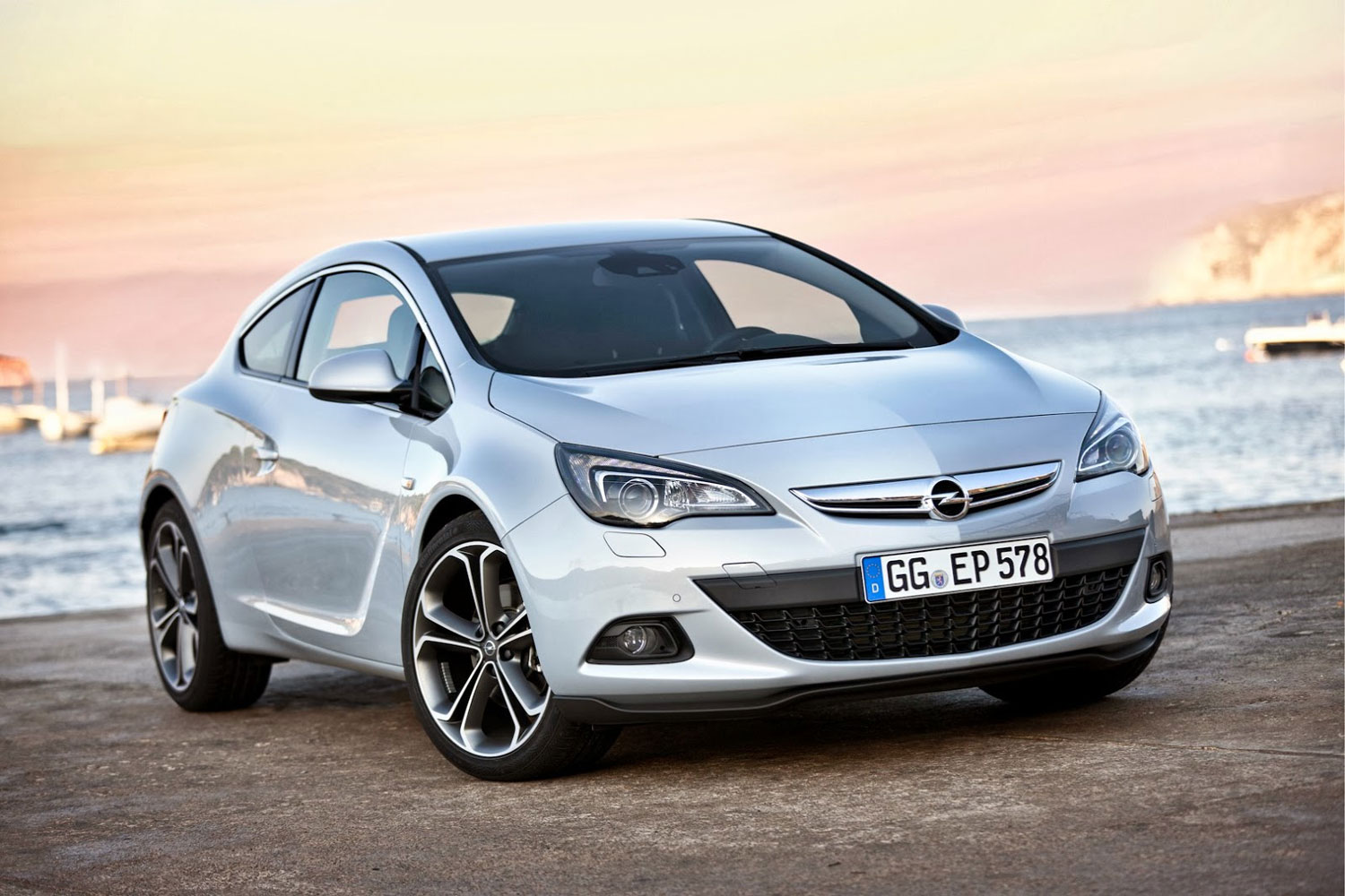 Opel Astra GTC 1.6 CDTI